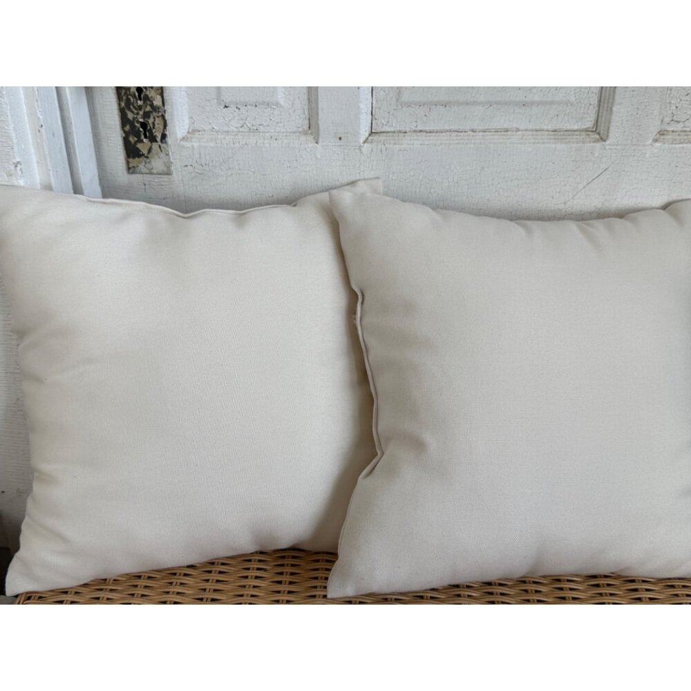 Vintage 80's Pair Linen Floral Ribbon Embroidery Accent Pillow 15x14" - Picture 10 of 11